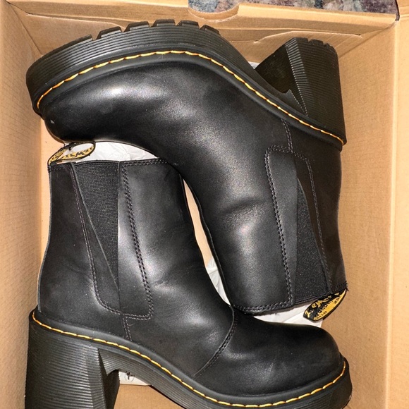 Dr. Martens Shoes - Dr. Martens Spence Boots